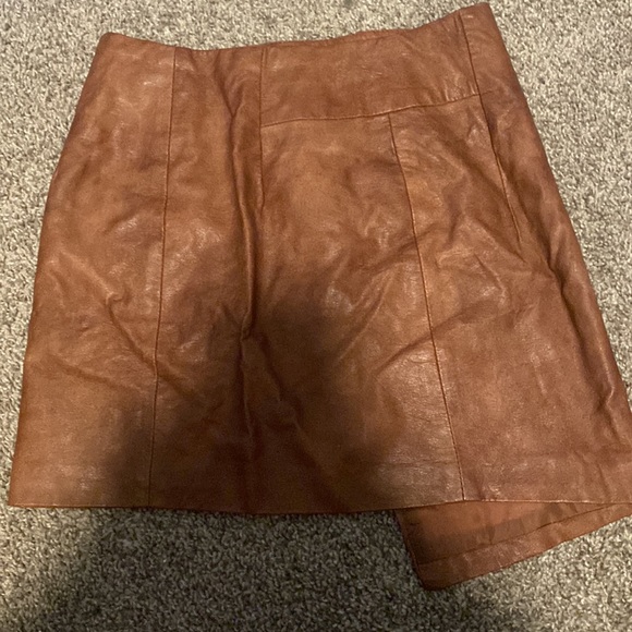 Brown Leather Zip Mini Skirt - Picture 2 of 2